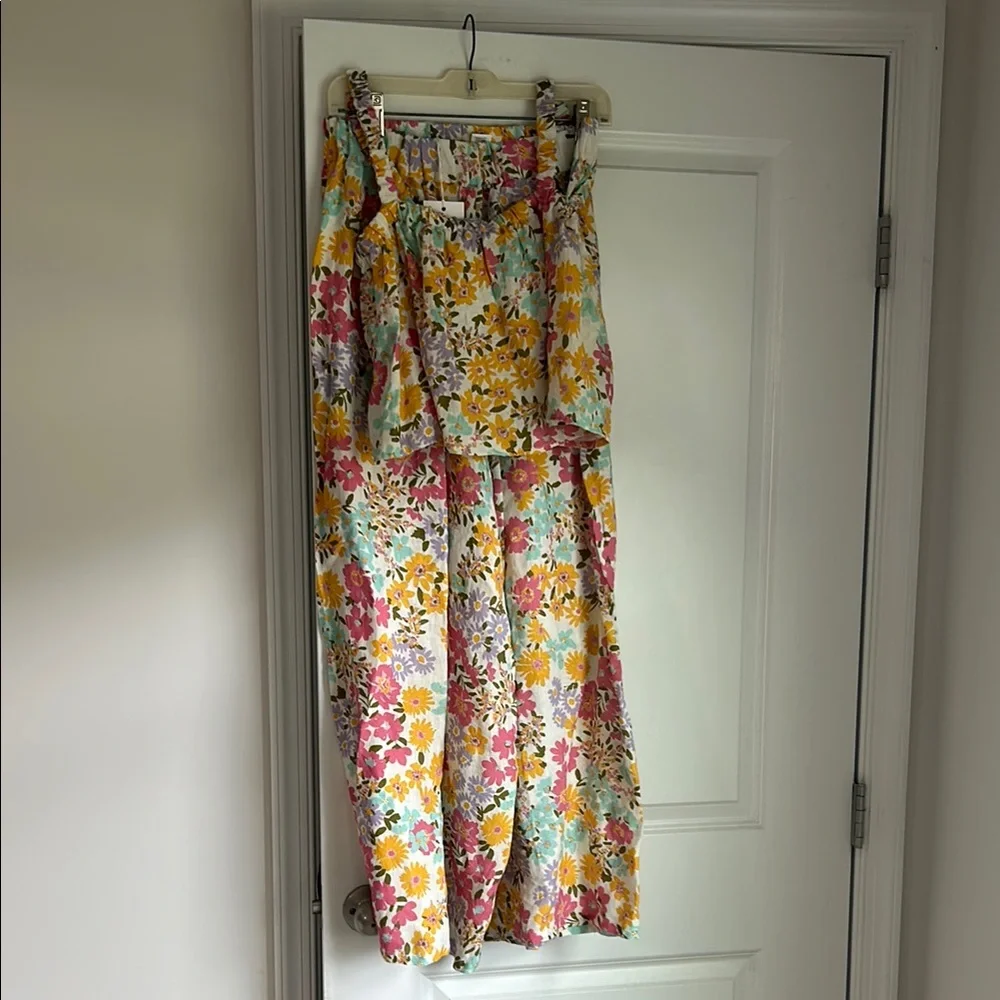 NWT Vitamin A Floral Crop Top and Pants Set - Picture 1 of 5